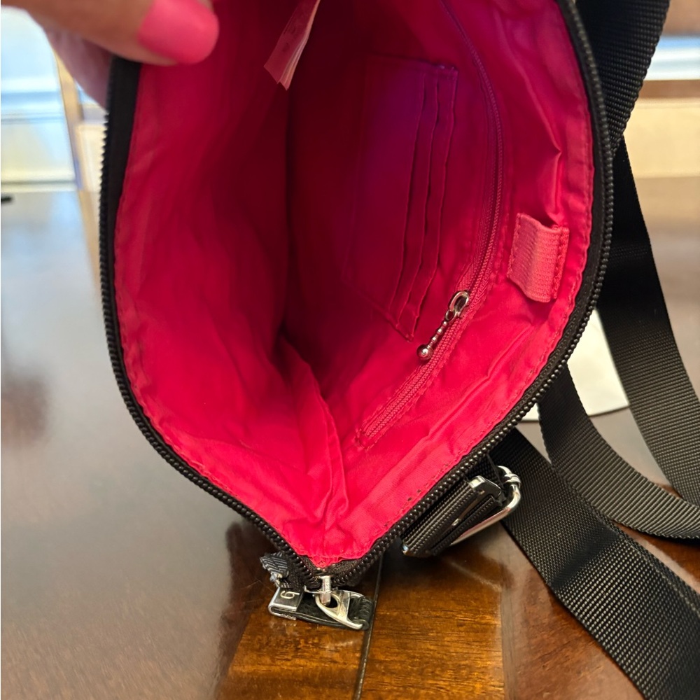 Baggallini “Go Bagg” Black Patterned Crossbody Bag - image 5